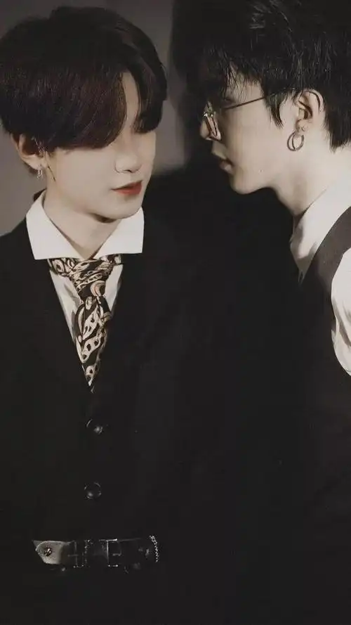 皇权富贵cp壁纸范丞丞黄明昊这是什么神仙友谊