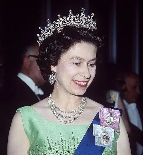 伊丽莎白女王