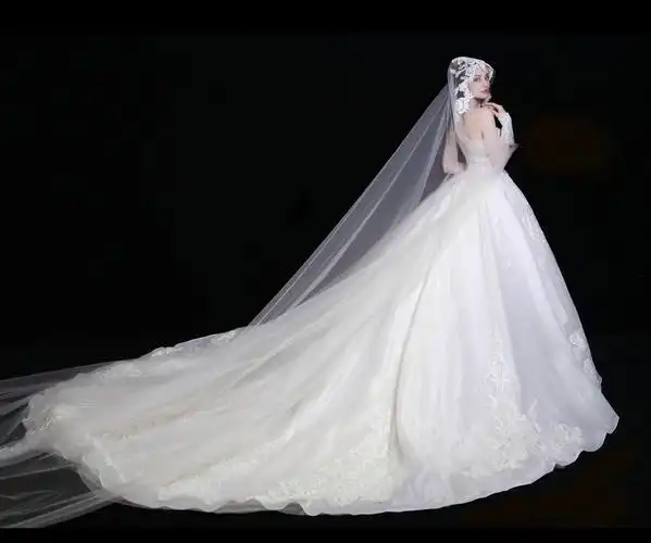 淼淼高端婚纱礼服私人订制馆