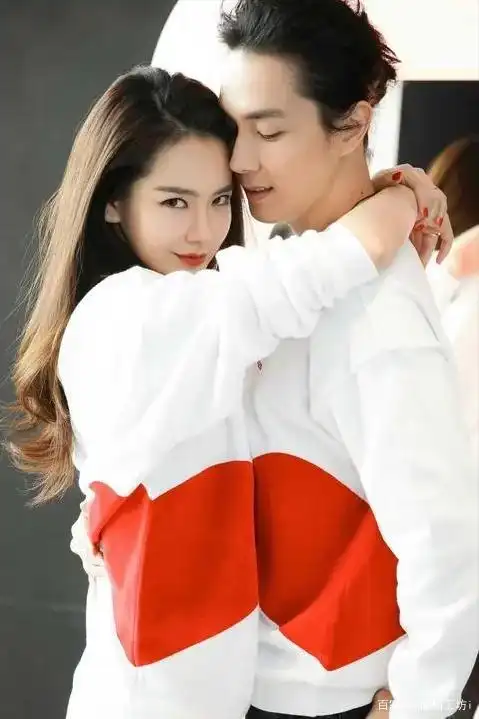 全职奶爸李承铉:戚薇官宣二胎,事业刚起步的李承铉会回归家庭吗