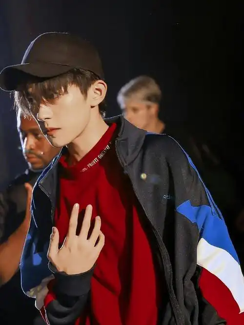 街舞少年易烊千玺