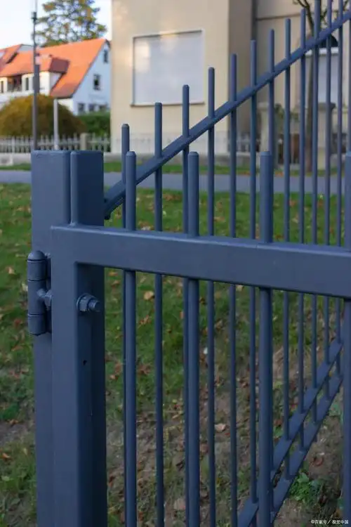 围墙护栏什么材质好?
