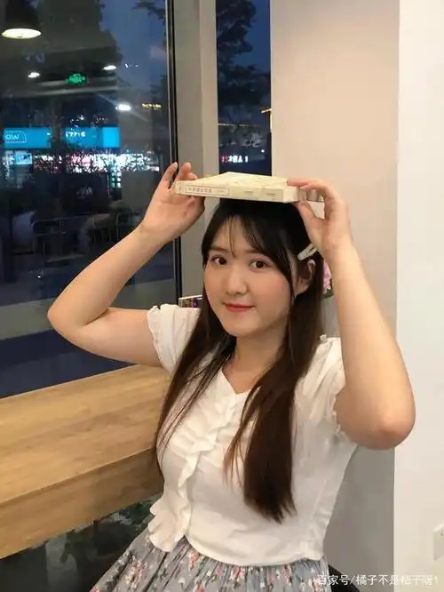 140斤女生因胖被嘲笑,健身2年练就绝美曲线?她胖,但活得漂亮!