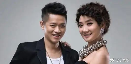 凤凰传奇出道22年为何一个年入千万一个负债累累