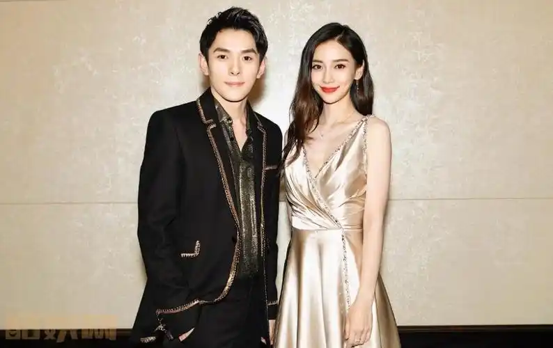 李佳琦,中国内地明星,明星李佳琦与人合照