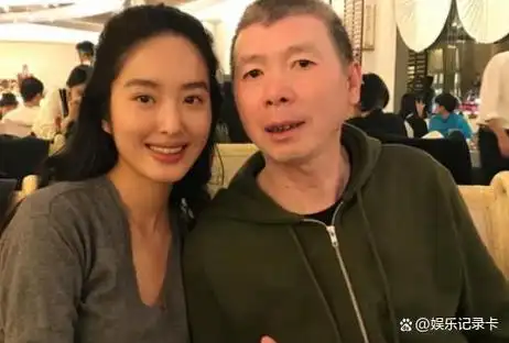 杨采钰逆境中的坚韧与梦想与相差30岁的陈金飞相爱