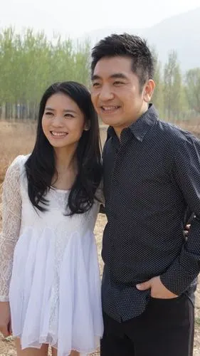 新闻台 新闻中心  腾讯娱乐讯 天娱传媒旗下艺人"天然系女声"黄英