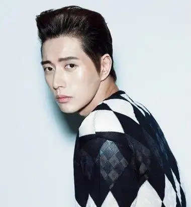 男生长鬓角发型留长发要剪鬓角吗2