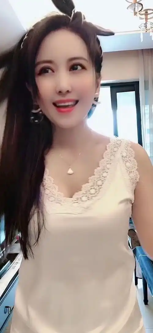 看来你真的不想要我这个妹妹了?每次让你给我一个小红心你都不理我哈?