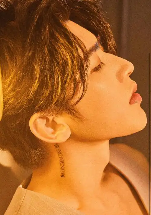 蔡徐坤新歌spotlight