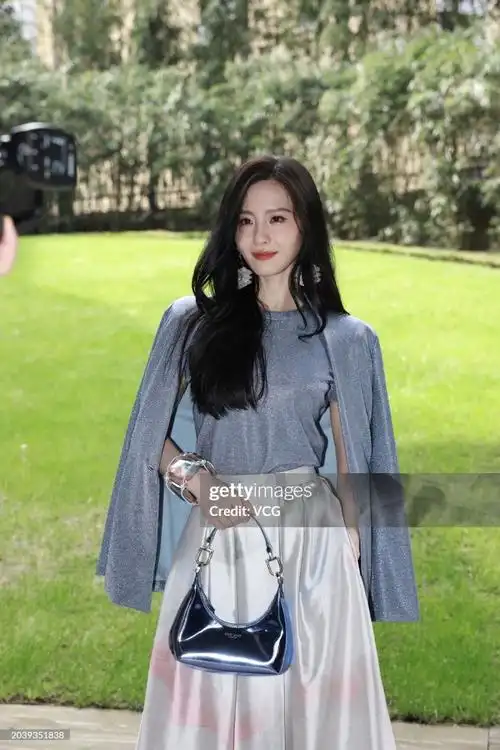 时装周的意义##杨幂唐嫣刘诗诗g社生图