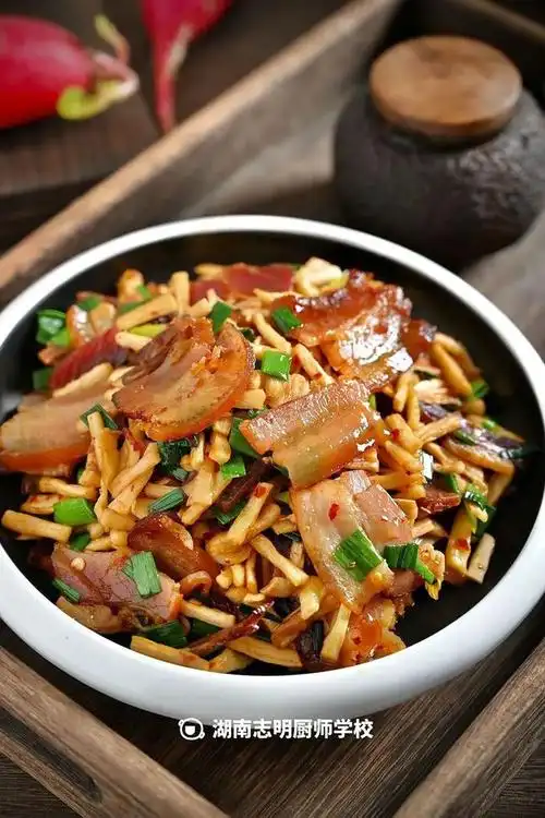 课堂湘菜大师教你做正宗湖南腊肉香到走不动路