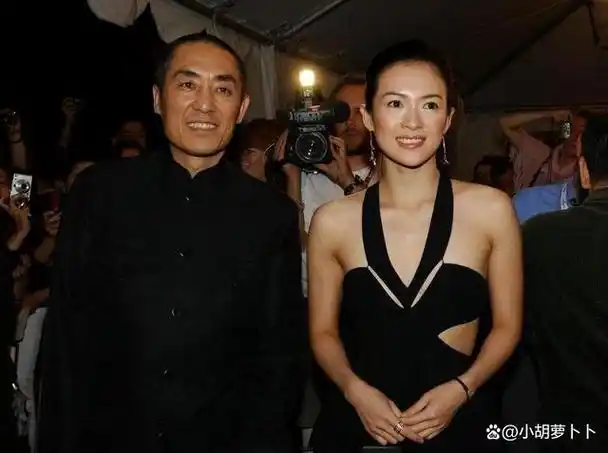 这一次,73岁的张艺谋"晚节不保"!大众看到的全是伪装