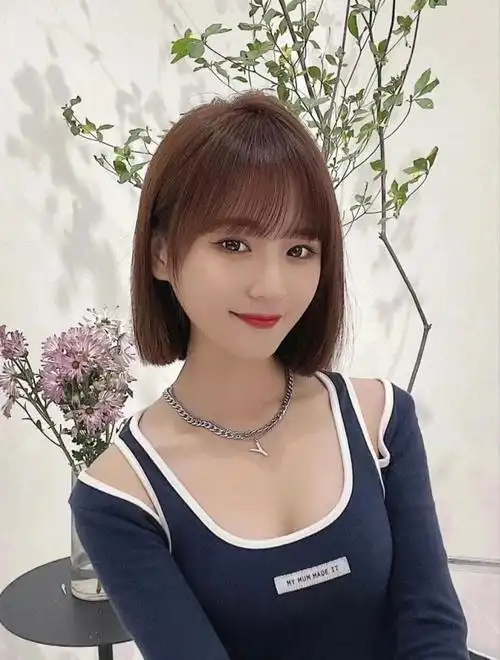 减龄短发发型77显白粉棕色