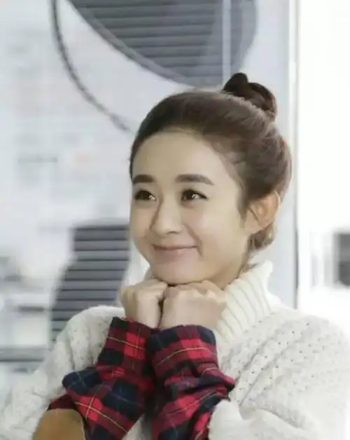 包子脸的赵丽颖,凭什么能撩完陈伟霆又来虐李易峰?