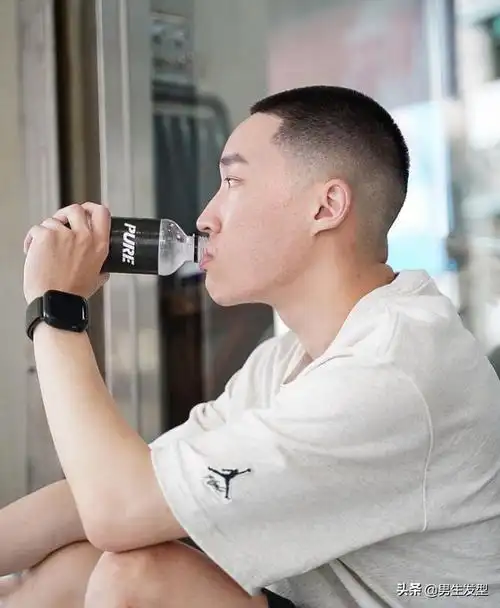 look3:美式圆寸发型