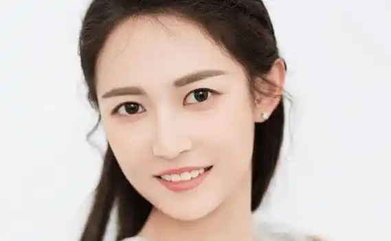 说起陈钰琪,可能年龄稍微大点的观众都并不清楚她是谁,她是一个90后的