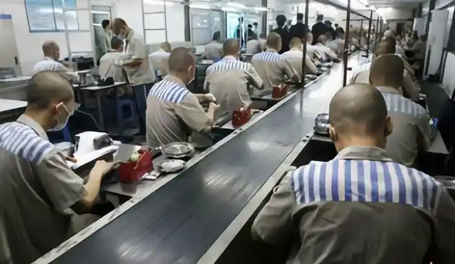 在监狱里劳动一个月,服刑人员能拿多少钱?_网易订阅