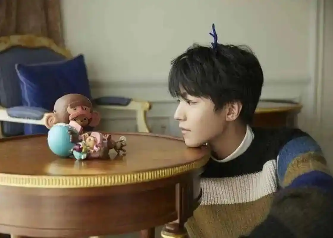 刘大锤为王俊凯辟谣,表示王俊凯住在北京知名豪宅区,周边环境好,配套