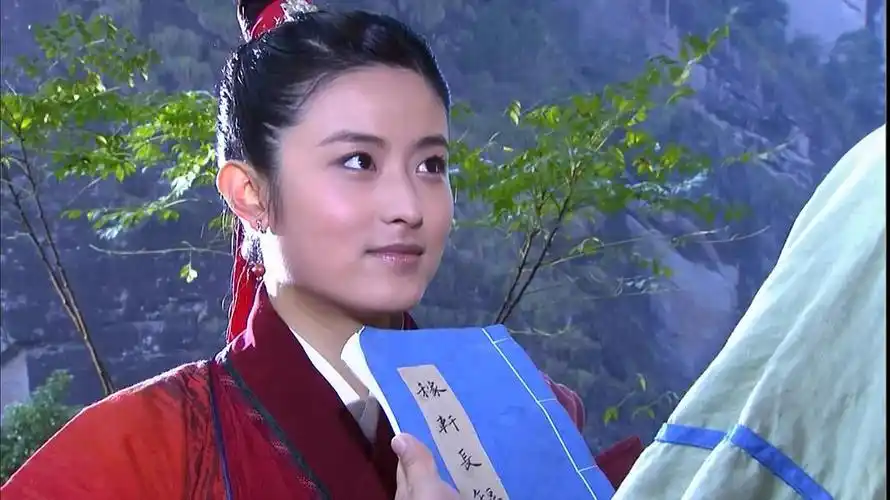 回顾美女演员徐百慧出道19年零绯闻40岁仍未婚她在追求什么