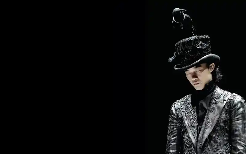 壁纸详情扫描二维码下载 壁纸标签 港台男明星陈奕迅打开高清大图