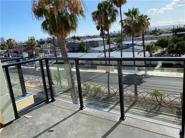 玻璃阳台栏杆集中地区