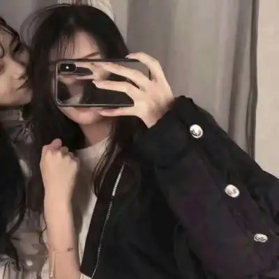 女生闺蜜同框两张头像 2021最新最火闺蜜一人一半头像