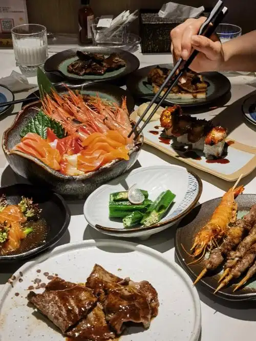 终于吃到了心心念念的鹅肝自助餐