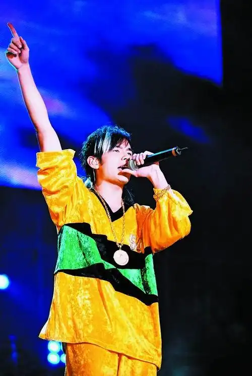 经过上海,北京两地的巡回个唱后,周杰伦"无以伦比"亚洲巡回演唱会也将