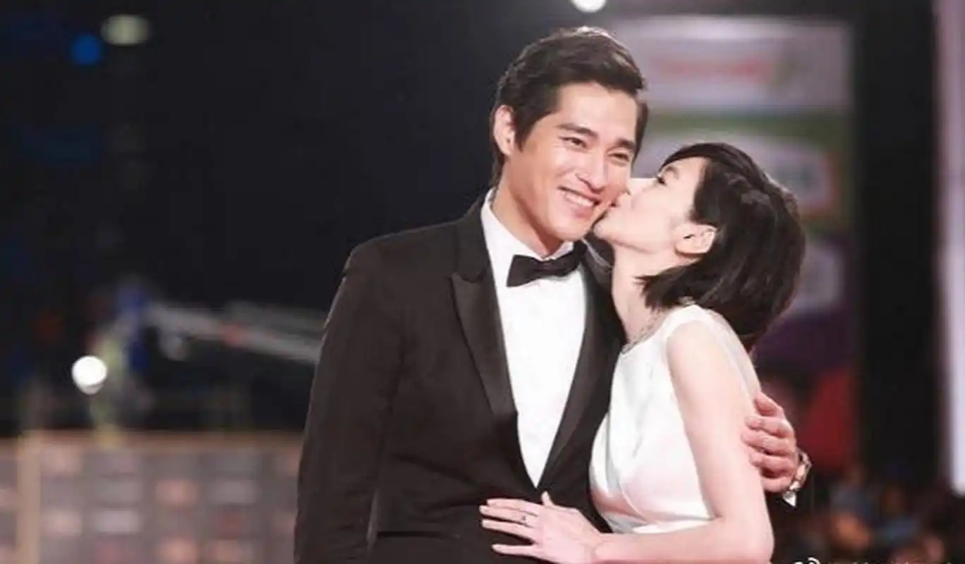 蓝正龙周幼婷被爆离婚了.