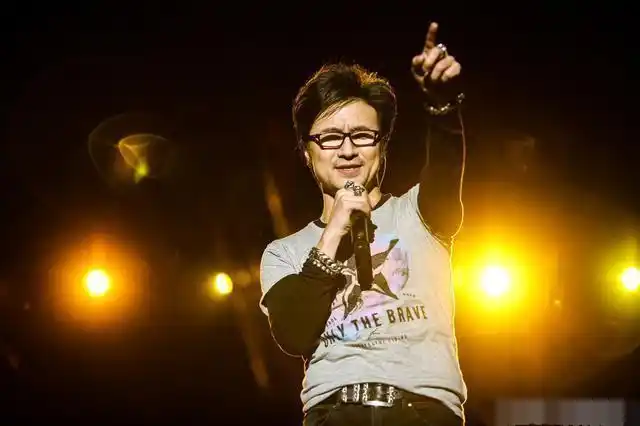 汪峰说窦唯身价上亿(汪峰谈窦唯)-天晟网