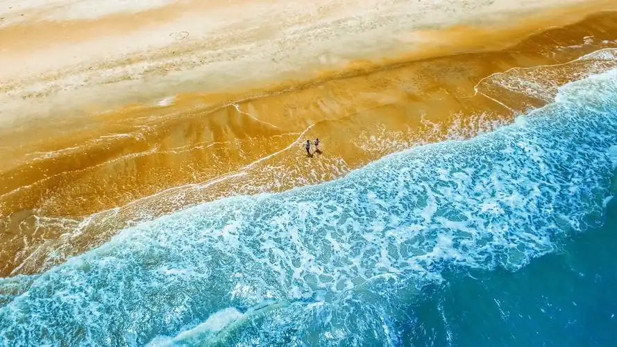 海海浪海滩恋人爱心