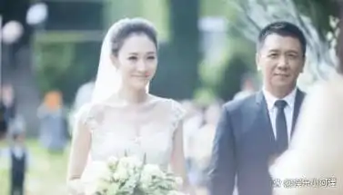 许晴的臀,李小冉的胸,闫妮的腿,这9位"中年女星"仍