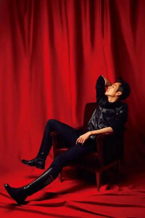 肌肉男:才貌并存的人气男星钟汉良-小虾米