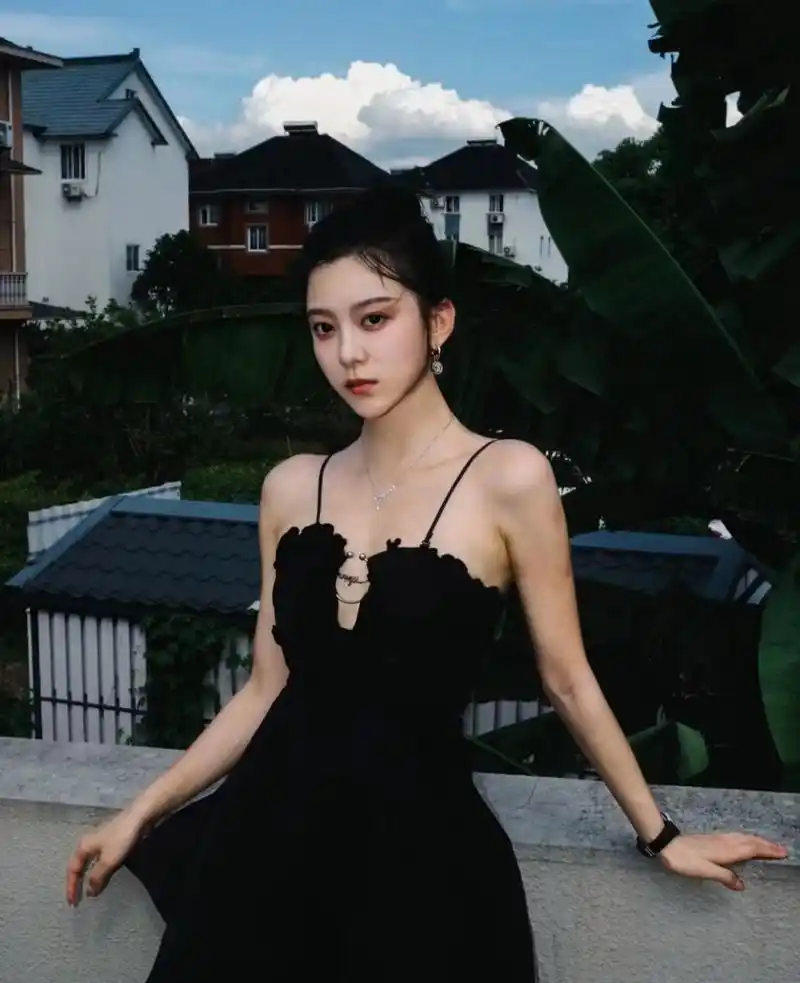 关于美丽坏女人,今年扮演一个有脾气的女主人.