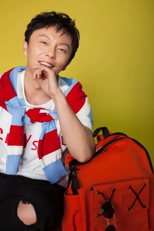 今午影像丨作品欣赏演员谢苗