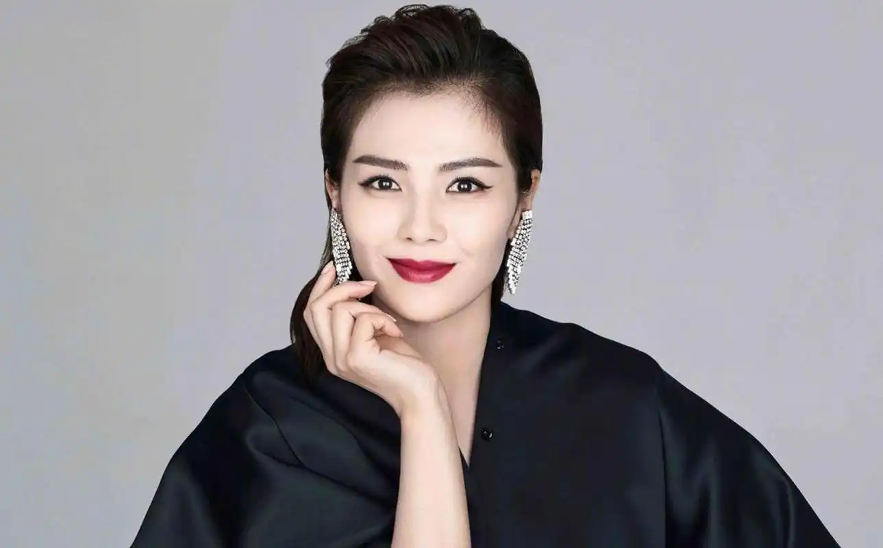 刘涛官宣离婚,男方出轨?