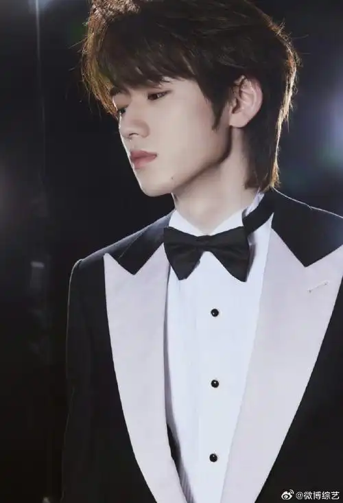 宋亚轩西装小绅士##宋亚轩在王牌学到的第一要义##王牌对王牌