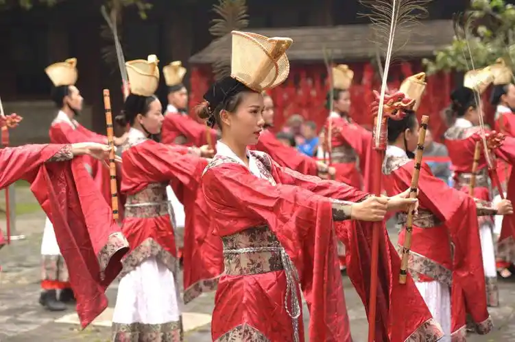 祭孔乐舞撼天地,临安尊儒响四季