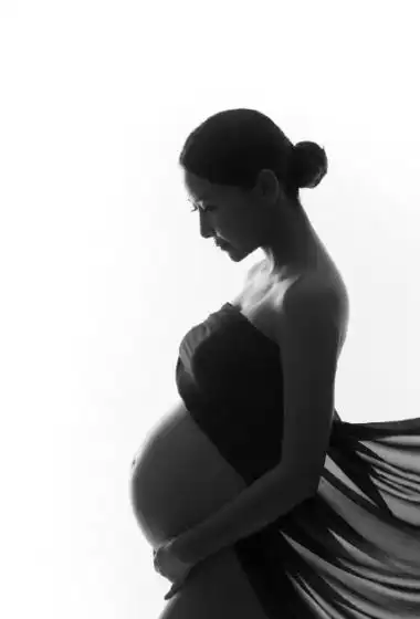 毛俊杰大胆人体孕妇照图片(6张)