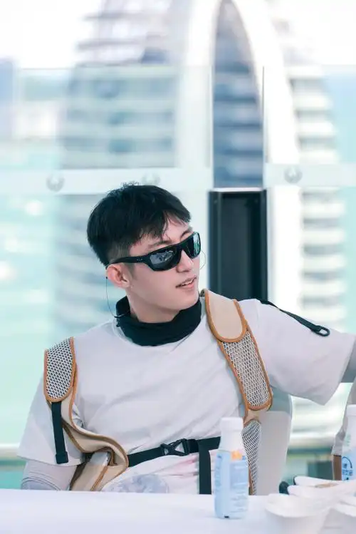 极限挑战##黄景瑜大魔王##黄景瑜大魔王技能点满了