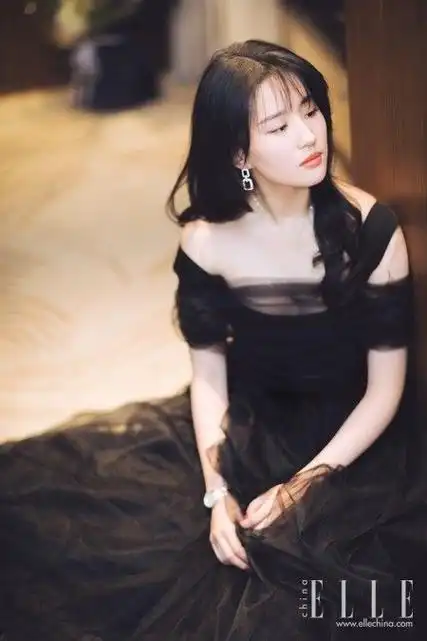 harry winston海瑞温斯顿相伴刘亦菲出席天梭tissot新品全球发布盛典