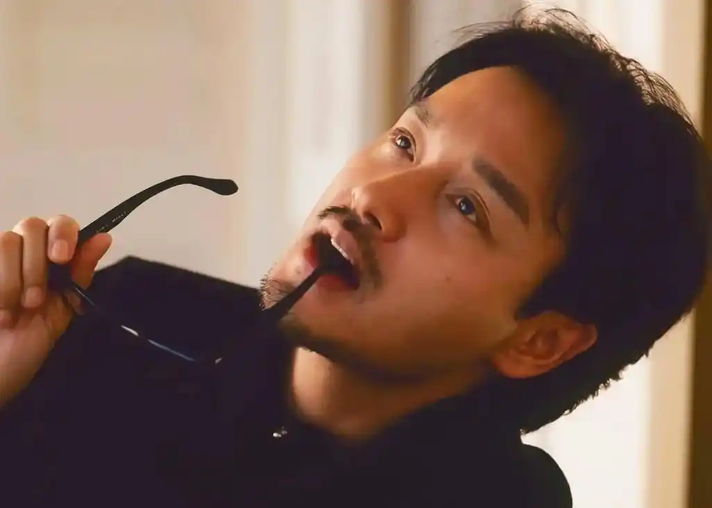 你一定中意的#张国荣leslie #头像 #壁纸  - 抖音