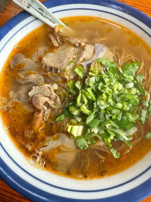 这家牛肉粉丝汤真的好吃