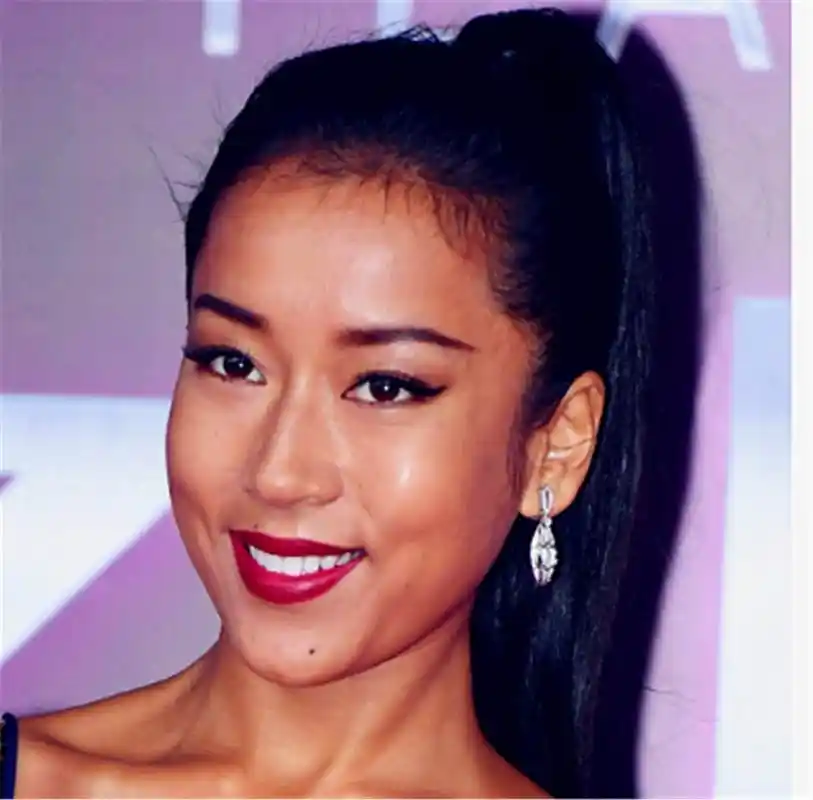 没有滤镜,看看娱乐圈9大"黑美人",网友:最后一位最美!