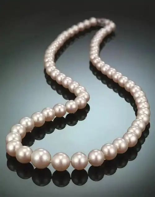 收藏17万件价值千亿的珠宝及艺术品这个世界第一收藏家族是谁