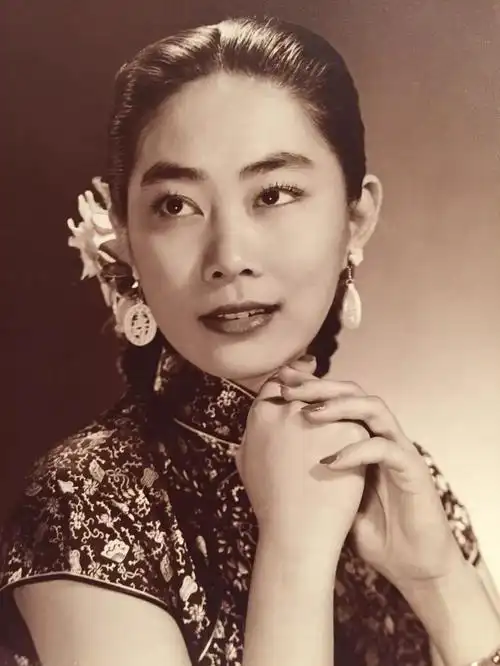 卢燕:活着的传奇