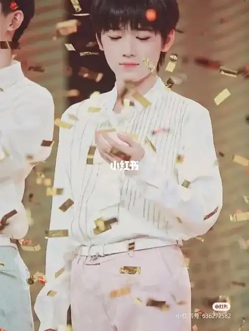 顺带一提,轩儿唱歌也很好听,很多细节的处理都非常的戳中我的心巴95