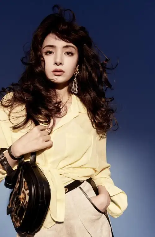 麦迪娜时尚摩登写真大片