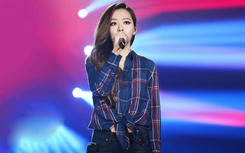 现代装饰画 女明星歌星 张靓颖美图照片海报贴画壁纸大幅宿舍海报